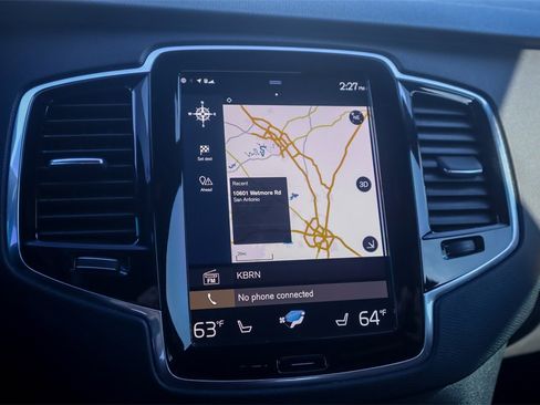 Used 2022 Volvo XC90 T6 Momentum w/ Advanced Package image 17