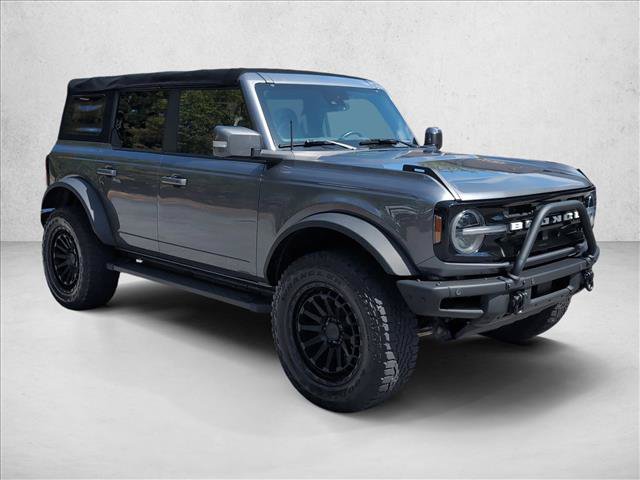 Used 2021 Ford Bronco Outer Banks w/ Sasquatch Package AWD/4WD image 3