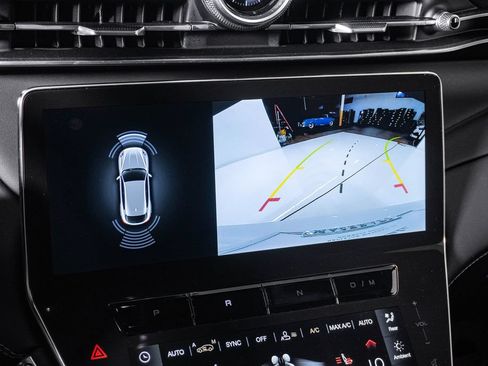 Certified 2025 Maserati Grecale Modena AWD/4WD image 23