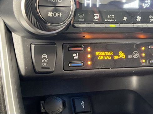 Used 2022 Toyota RAV4 XSE image 20