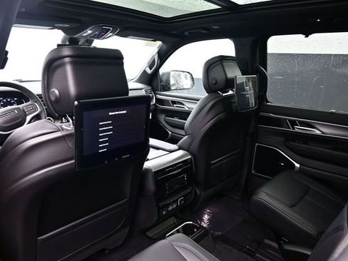 New 2026 Jeep Grand Wagoneer L Limited AWD/4WD image 32
