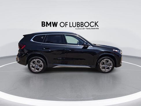 Used 2025 BMW X1 xDrive28i AWD/4WD image 9