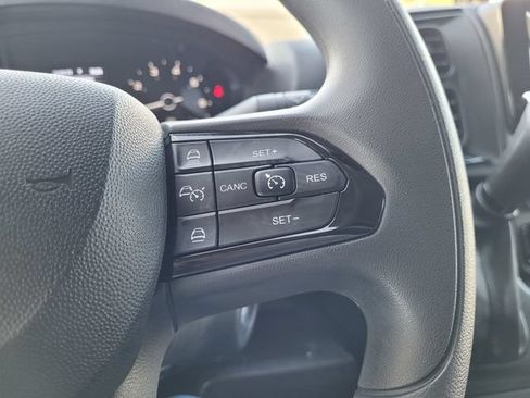 Used 2025 RAM ProMaster 2500 w/ Convenience Group FWD image 14