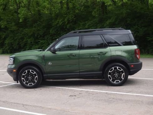 Used 2023 Ford Bronco Sport Outer Banks w/ Tech Package AWD/4WD image 23