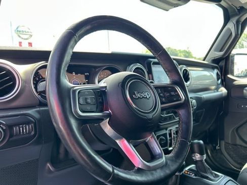 Used 2020 Jeep Wrangler Unlimited Sahara AWD/4WD image 33