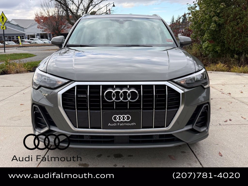 Used 2021 Audi Q3 2.0T Premium w/ Convenience Package AWD/4WD image 3