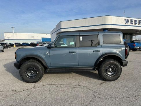 New 2025 Ford Bronco Outer Banks w/ Sasquatch Package image 2