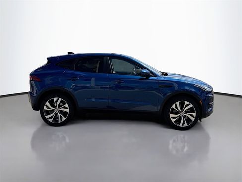 Used 2021 Jaguar E-PACE SE image 8