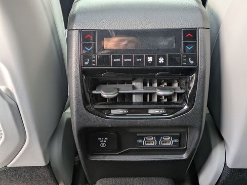 Used 2022 Jeep Grand Cherokee L Summit w/ MOPAR Finishing Package image 23