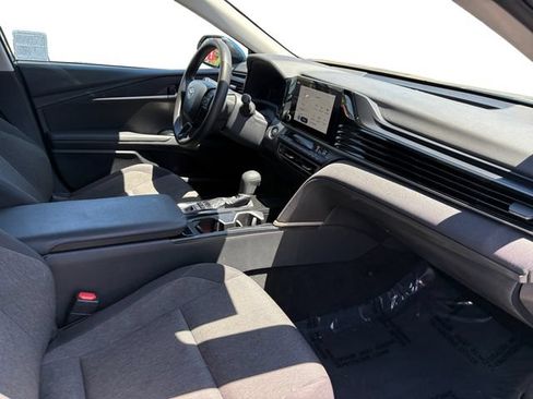 Used 2025 Toyota Camry LE FWD image 20
