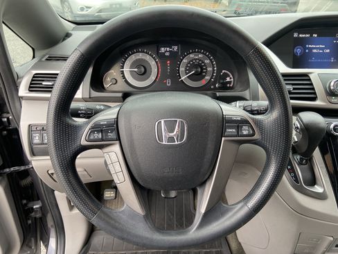 Used 2016 Honda Odyssey SE image 13