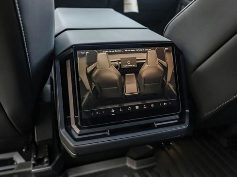Used 2024 Tesla Cybertruck Cyberbeast AWD/4WD image 51