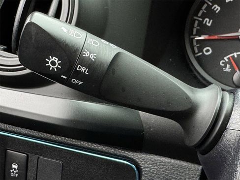 Used 2020 Toyota Tacoma SR image 20