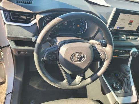 Used 2023 Toyota RAV4 AWD Hybrid image 30