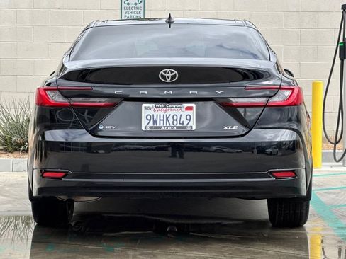 Used 2026 Toyota Camry XLE FWD image 8