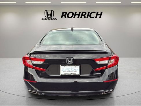 Used 2022 Honda Accord Sport image 6