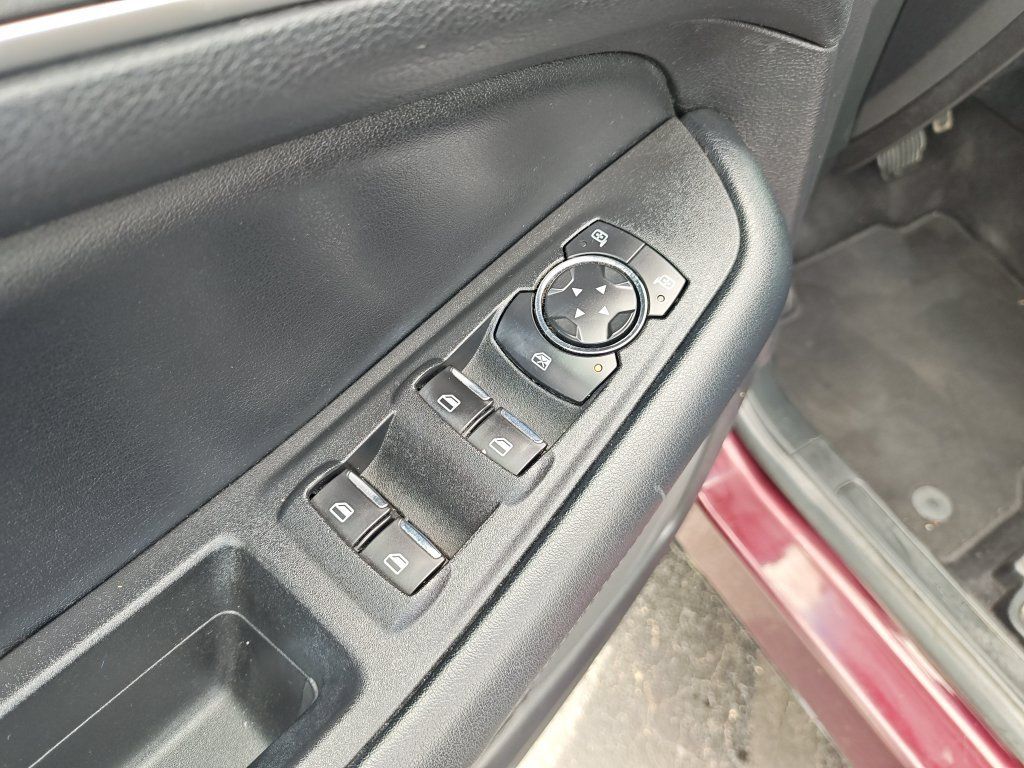 Used 2021 Ford Edge SEL AWD/4WD image 11