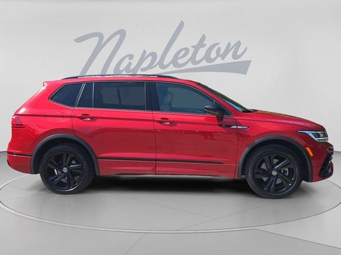 Certified 2024 Volkswagen Tiguan SE R-Line AWD/4WD image 9