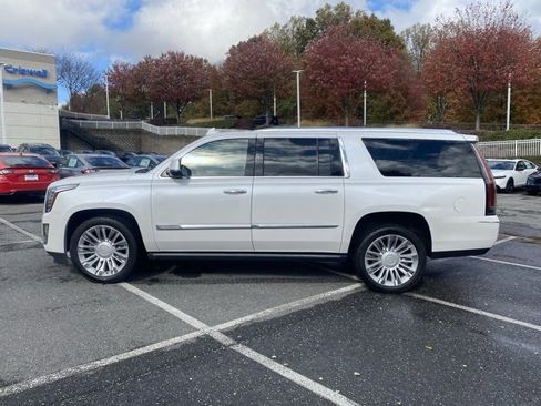 Used 2016 Cadillac Escalade ESV Platinum image 4