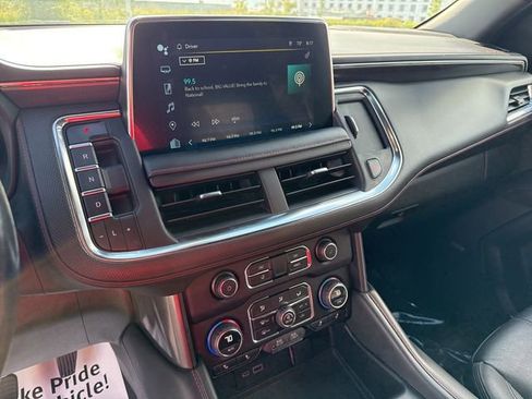 Used 2022 Chevrolet Suburban RST w/ Sport Performance Package image 24