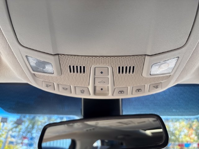 Used 2018 Ford Edge SEL w/ Equipment Group 201A AWD/4WD image 14