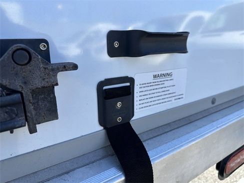 New 2024 Ford E-450 and Econoline 450 Super Duty w/ Power Windows & Locks Group image 40