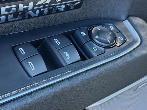 Used 2024 Chevrolet Silverado 1500 High Country image 22