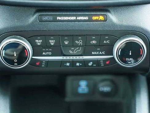 Used 2023 Ford Escape Active AWD/4WD image 28