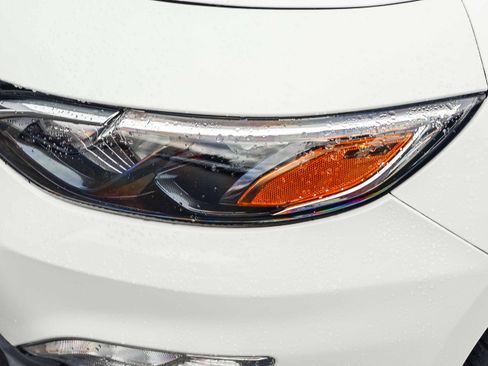 Used 2021 Chevrolet Malibu LT image 22