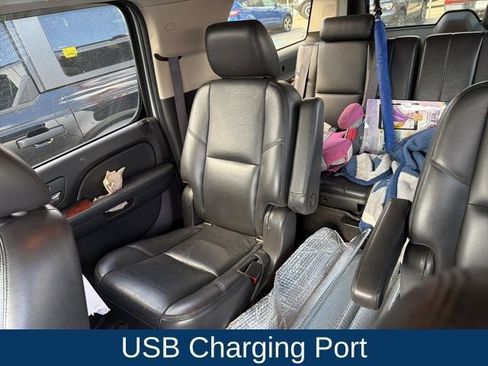 Used 2012 Chevrolet Suburban LTZ image 10