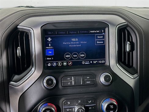 Used 2022 GMC Sierra 1500 SLT image 15