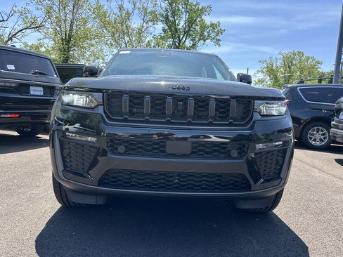 New 2026 Jeep Grand Cherokee L Limited AWD/4WD image 19