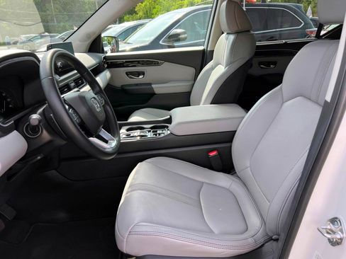 Certified 2025 Honda Pilot EX-L image 15