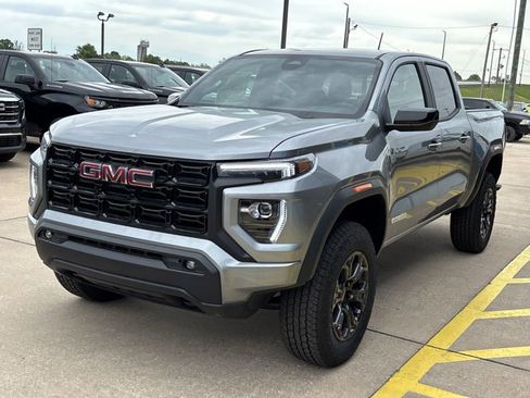 New 2025 GMC Canyon Elevation w/ Convenience Package image 9