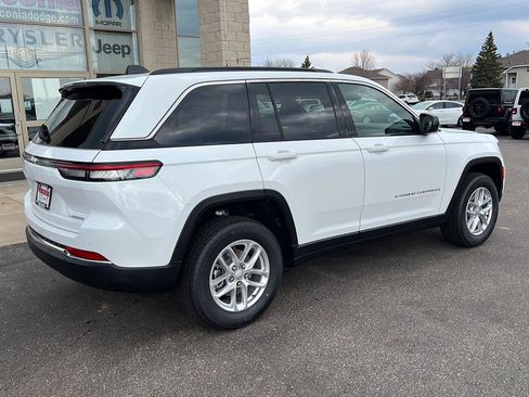 New 2026 Jeep Grand Cherokee Laredo X AWD/4WD image 7