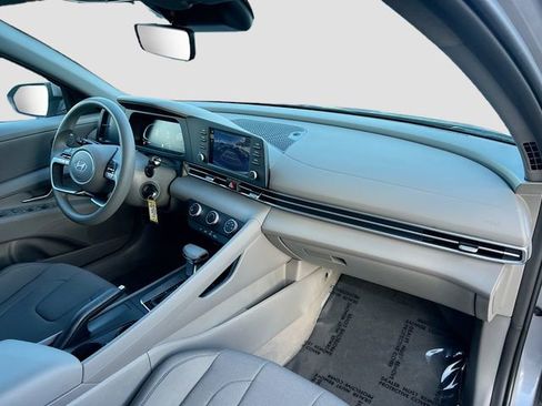 New 2026 Hyundai Elantra SE FWD image 26