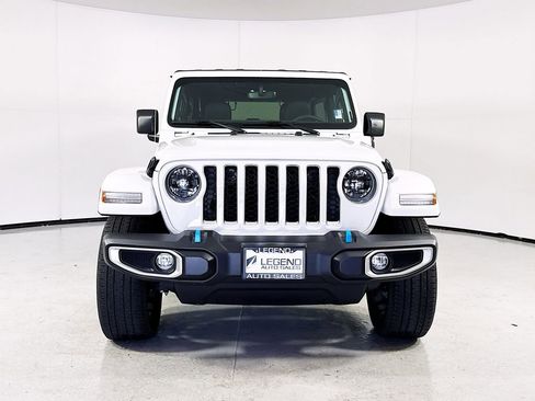 Used 2023 Jeep Wrangler Unlimited Sahara AWD/4WD image 2