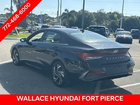 Used 2025 Hyundai Elantra SEL FWD image 8