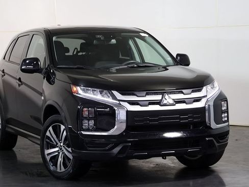 Used 2025 Mitsubishi Outlander Sport ES AWD/4WD image 6