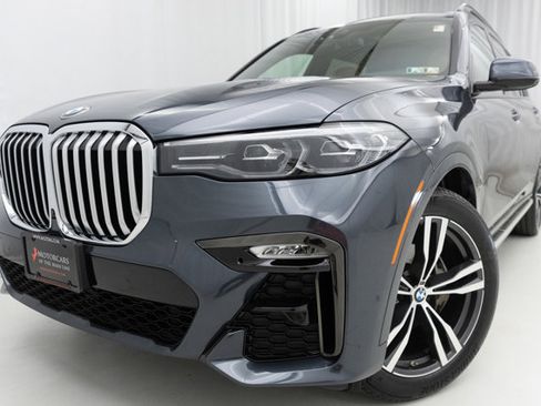 Used 2021 BMW X7 xDrive40i w/ M Sport Package AWD/4WD image 22