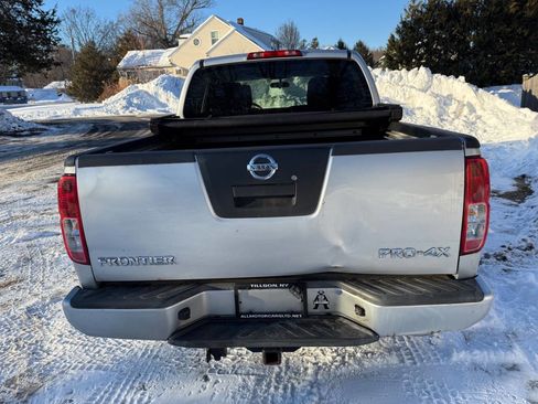 Used 2010 Nissan Frontier PRO-4X w/ Pro-4x Value Truck Pkg image 7