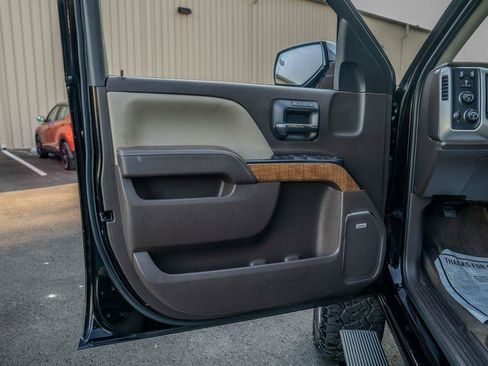 Used 2018 GMC Sierra 1500 SLT AWD/4WD image 10