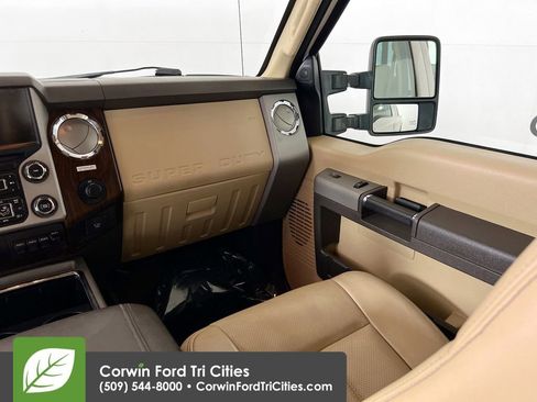 Used 2016 Ford F250 Lariat w/ Lariat Ultimate Package AWD/4WD image 26