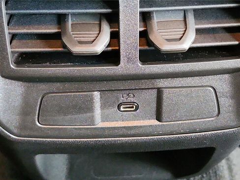 Used 2023 Chevrolet Colorado LT w/ LT Convenience Package II RWD image 35