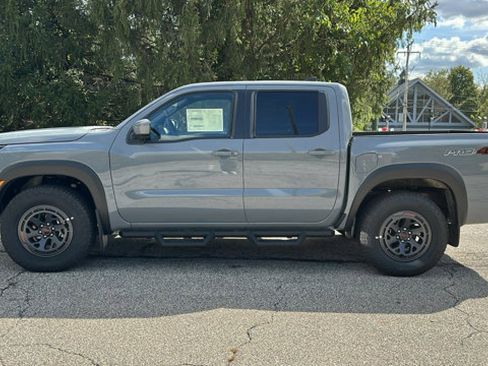 New 2025 Nissan Frontier PRO-4X image 12