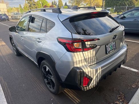 Used 2024 Subaru Crosstrek 2.5i Limited w/ Crosstrek Mirror Package image 2
