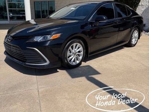 Used 2023 Toyota Camry LE w/ Convenience Package FWD image 1