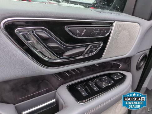 Used 2019 Lincoln Navigator L Reserve AWD/4WD image 13