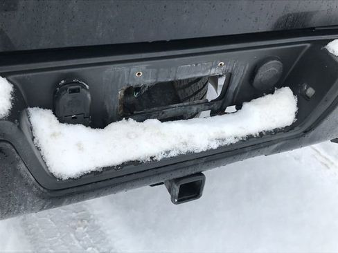 Used 2015 Chevrolet Colorado Z71 image 5