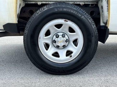Used 2015 Chevrolet Silverado 1500 W/T RWD image 26